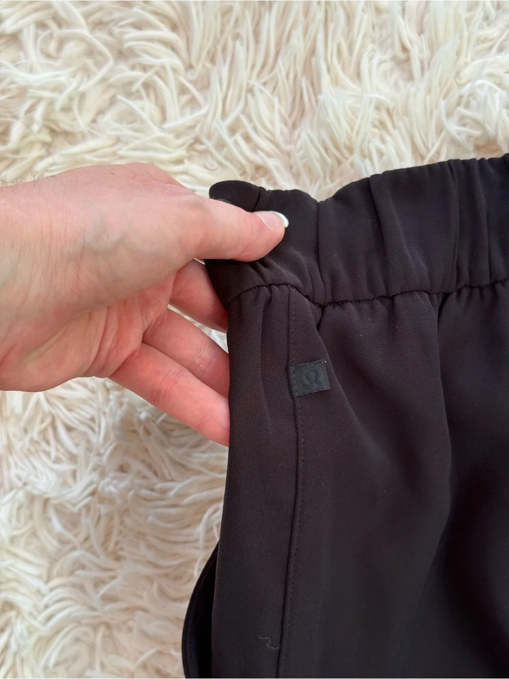 Lululemon Black Cropped Wide Leg Culotte Pants Tie Waist Women’s Size 10